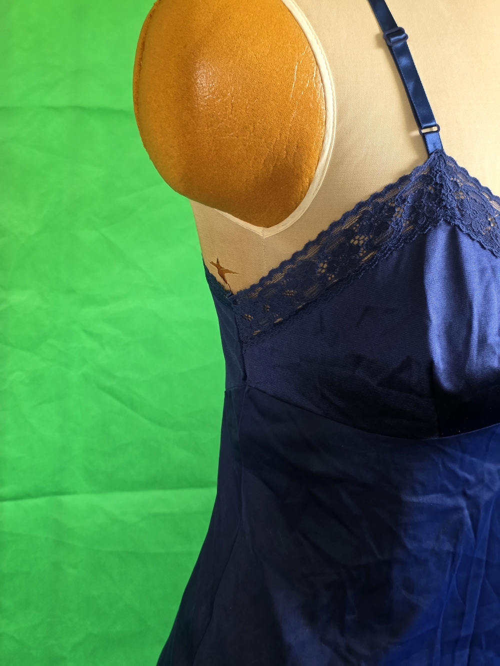 Vintage Vanity Fair  Nylon Antron III Slip Dress 34L Blue Lace Trim Romantic - Picture 5 of 14